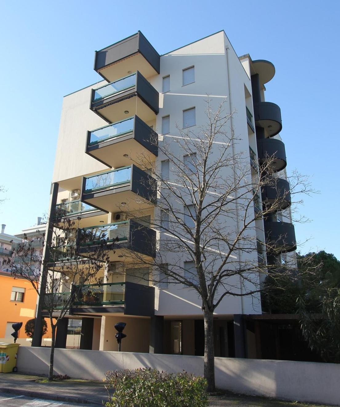 Apartament Laura Bibione Zewnętrze zdjęcie